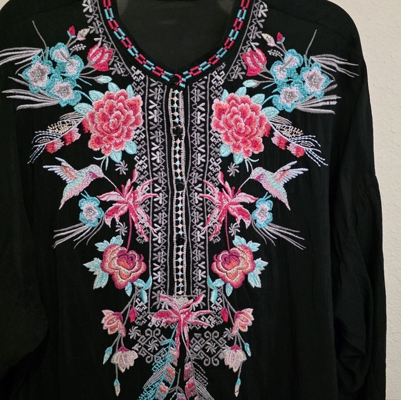 Johnny Was Embroidered Tunic Top Cupra Rayon Floral Hummingbird Feathers L - Picture 2 of 6